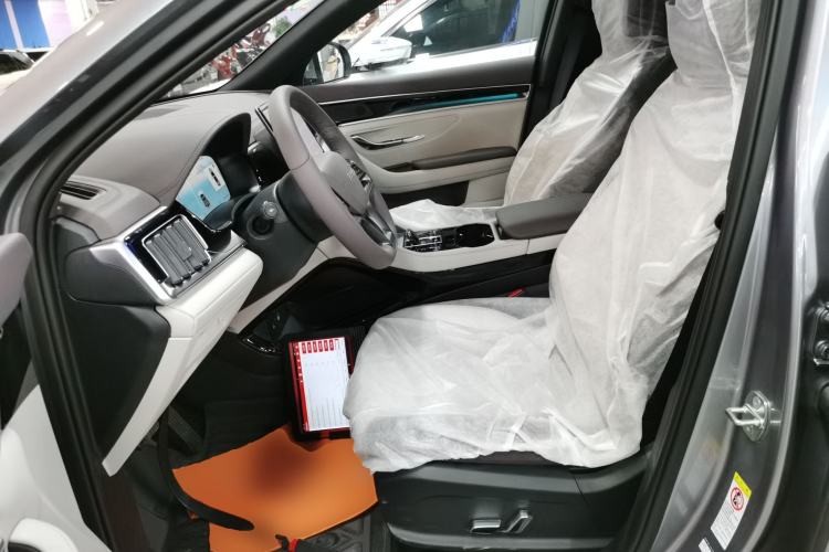 Used BYD Song PLUS New Energy 2025 DM-i 112KM Prestige Model Left Front Seat