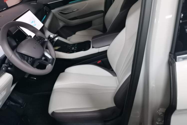 Used BYD Song PLUS New Energy 2025 DM-i 112KM Prestige Model Left Front Seat