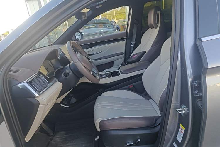 Used BYD Song PLUS New Energy 2025 EV 520km Premium Version Left Front Seat