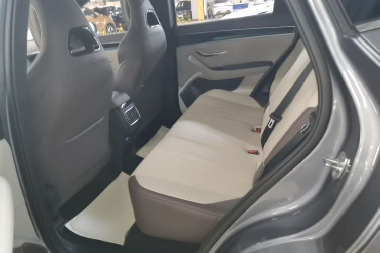 Used BYD Song PLUS New Energy 2025 EV Intelligent Driving Version 520km Premium Model Left Rear Seat