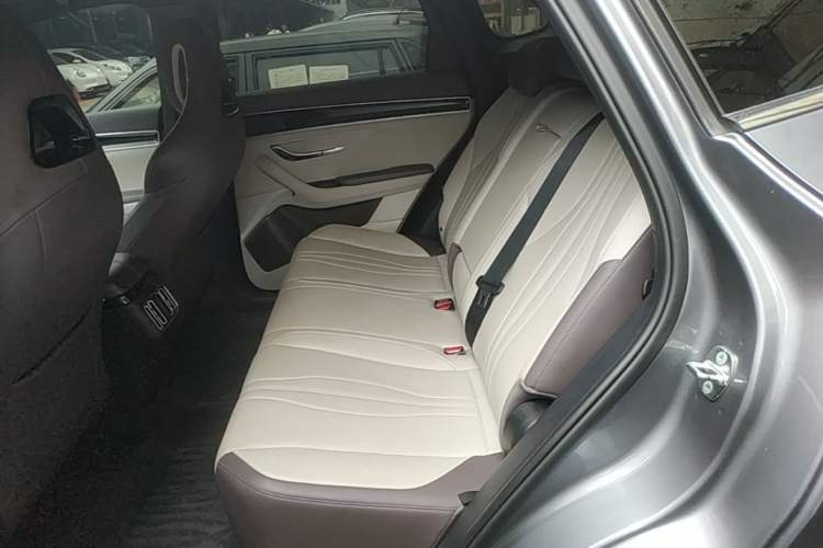 Used BYD Song PLUS New Energy 2025 DM-i 112KM Prestige Model Left Rear Seat