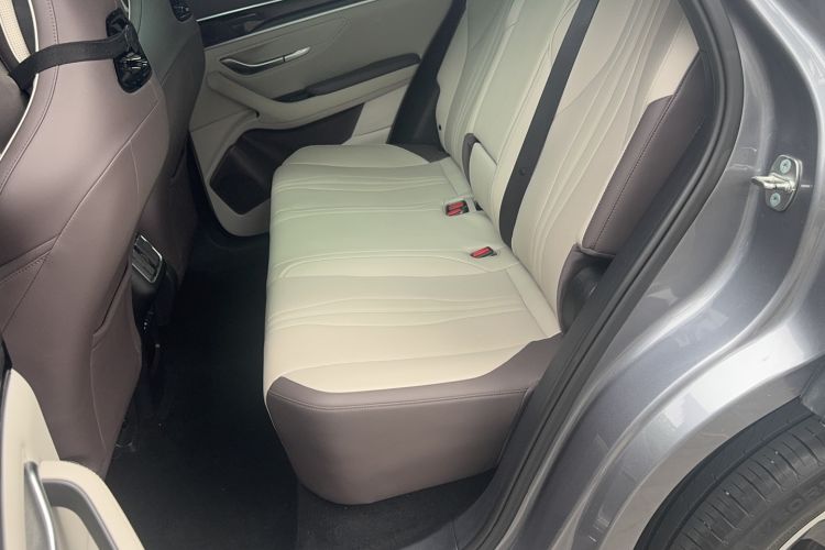 Used BYD Song PLUS New Energy 2025 DM-i 112KM Prestige Model Left Rear Seat