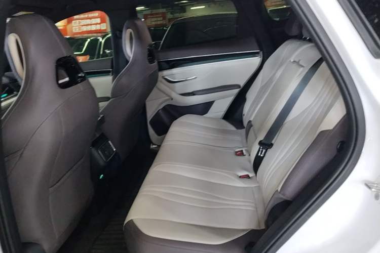 Used BYD Song PLUS New Energy 2025 DM-i 112KM Prestige Model Left Rear Seat