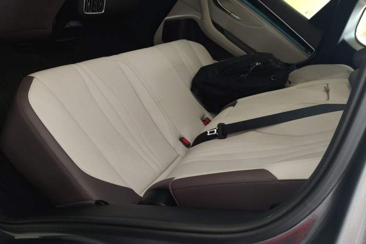 Used BYD Song PLUS New Energy 2025 DM-i 112KM Prestige Model Left Rear Seat