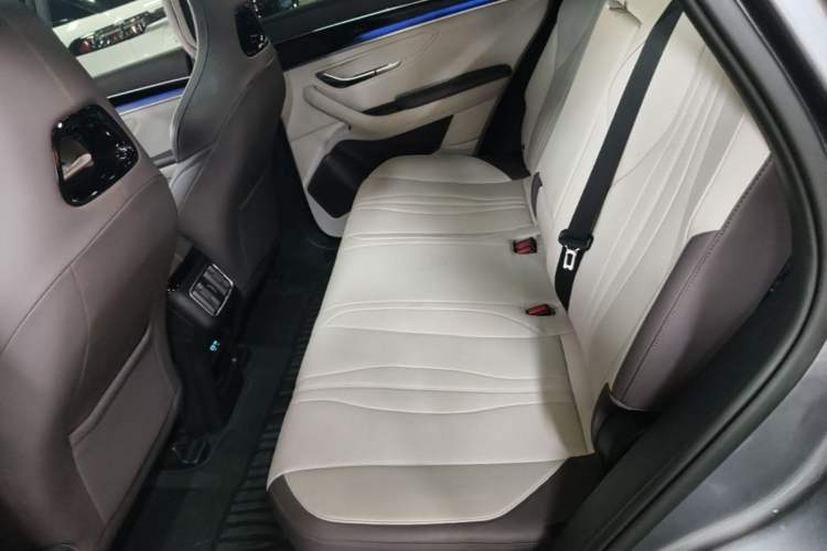 Used BYD Song PLUS New Energy 2025 DM-i 112KM Prestige Model Left Rear Seat