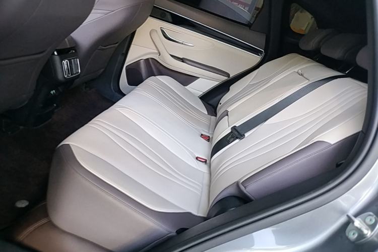 Used BYD Song PLUS New Energy 2025 EV 520km Luxury Version Left Rear Seat