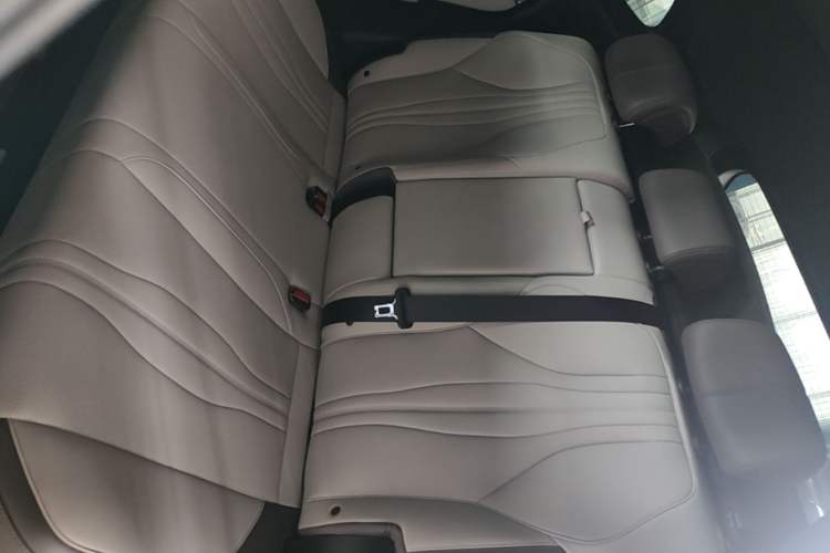Used BYD Song PLUS New Energy 2025 DM-i 160KM Flagship PLUS Left Rear Seat