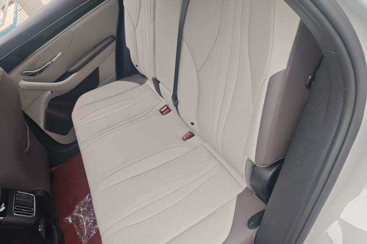 Used BYD Song PLUS New Energy 2025 DM-i 112KM Prestige Model Left Rear Seat