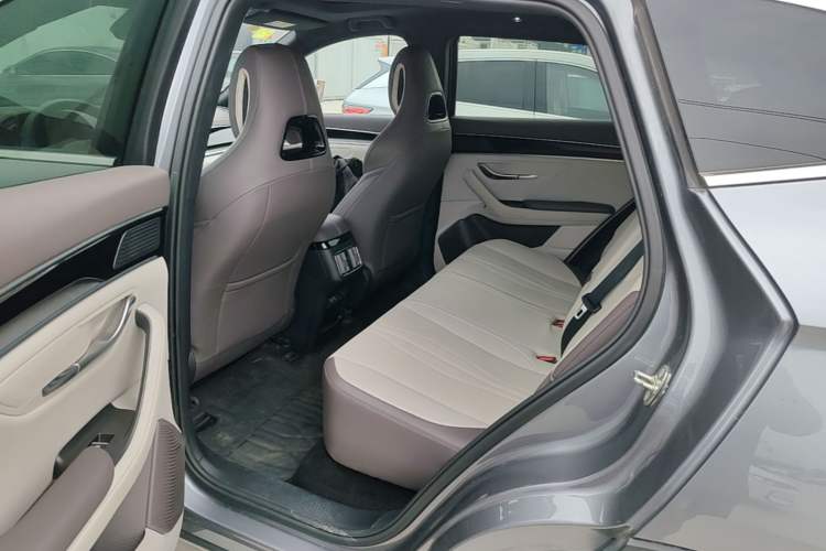 Used BYD Song PLUS New Energy 2025 EV Intelligent Driving Version 520km Premium Model Left Rear Seat
