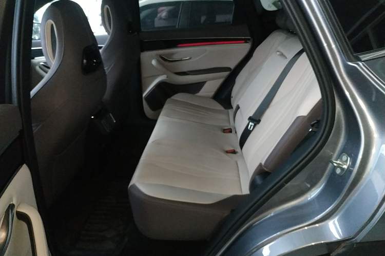 Used BYD Song PLUS New Energy 2025 EV Intelligent Driving Version 520km Premium Model Left Rear Seat