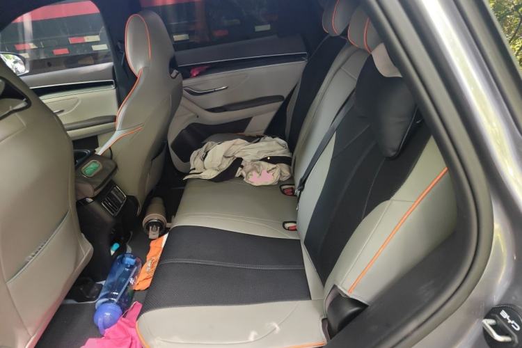 Used BYD Song PLUS New Energy 2025 DM-i Smart Drive 112KM Prestige Model Left Rear Seat