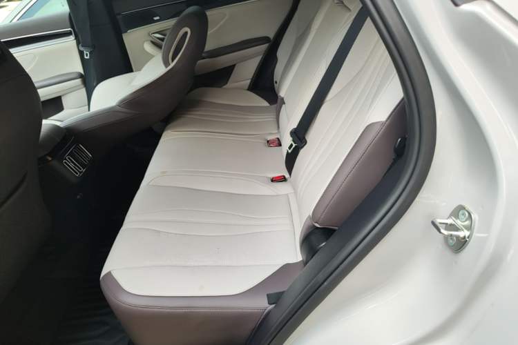 Used BYD Song PLUS New Energy 2025 DM-i 160KM Flagship PLUS Left Rear Seat