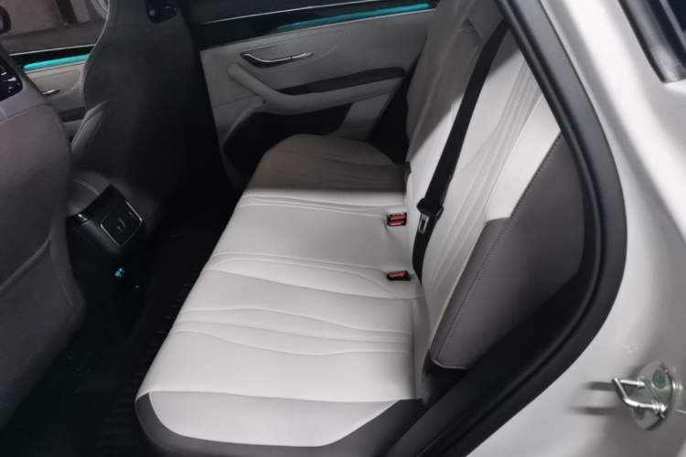 Used BYD Song PLUS New Energy 2025 DM-i 112KM Prestige Model Left Rear Seat