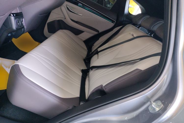 Used BYD Song PLUS New Energy 2025 DM-i 112KM Prestige Model Left Rear Seat