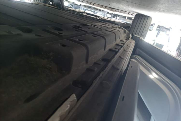Used BYD Song PLUS New Energy 2025 DM-i 160KM Flagship Model Left Side Sill
