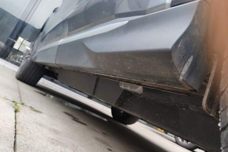 Used BYD Song PLUS New Energy 2025 EV with 605 km Range – Flagship Version Left Side Sill