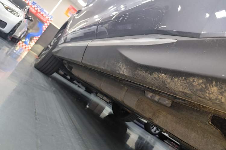 Used BYD Song PLUS New Energy 2025 DM-i Smart Drive 112KM Prestige Model Left Side Sill