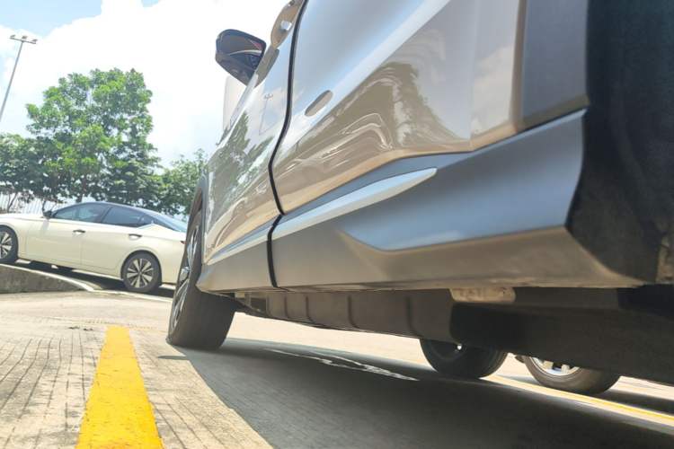 Used BYD Song PLUS New Energy 2025 DM-i 160KM Flagship PLUS Left Side Sill