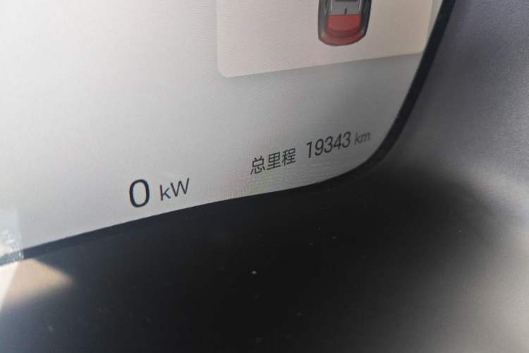 Used BYD Song PLUS New Energy 2025 DM-i 112KM Prestige Model Odometer Close Up