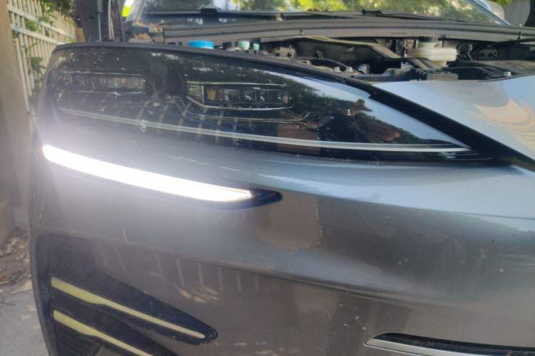 Used BYD Song PLUS New Energy 2025 DM-i 160KM Flagship Model Right Front Headlight