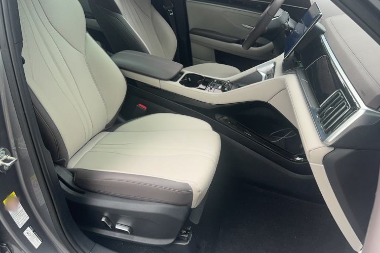 Used BYD Song PLUS New Energy 2025 DM-i 112KM Prestige Model Right Front Seat