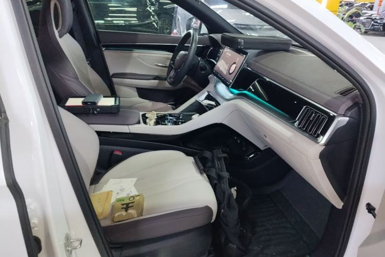 Used BYD Song PLUS New Energy 2025 DM-i 112KM Prestige Model Right Front Seat