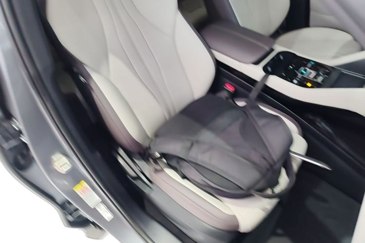 Used BYD Song PLUS New Energy 2025 EV 520km Luxury Version Right Front Seat