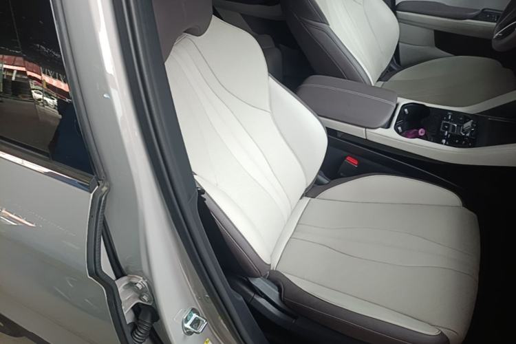Used BYD Song PLUS New Energy 2025 DM-i 160KM Flagship Model Right Front Seat