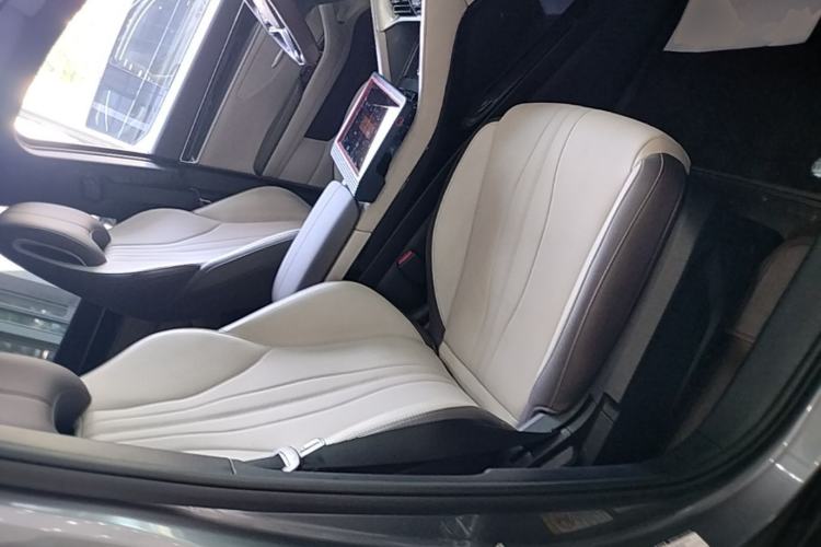 Used BYD Song PLUS New Energy 2025 EV 520km Luxury Version Right Front Seat