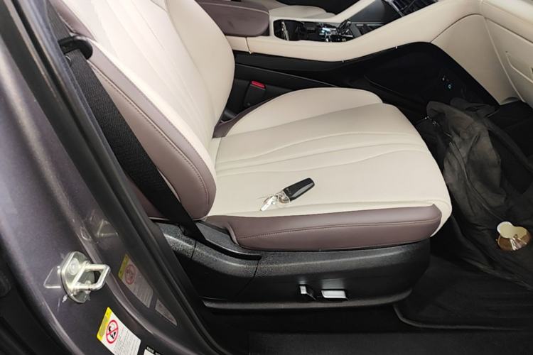 Used BYD Song PLUS New Energy 2025 EV Intelligent Driving Version 520km Premium Model Right Front Seat