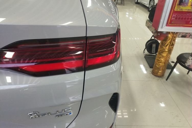 Used BYD Song PLUS New Energy 2025 EV Intelligent Driving Version 520km Premium Model Right Rear Taillight