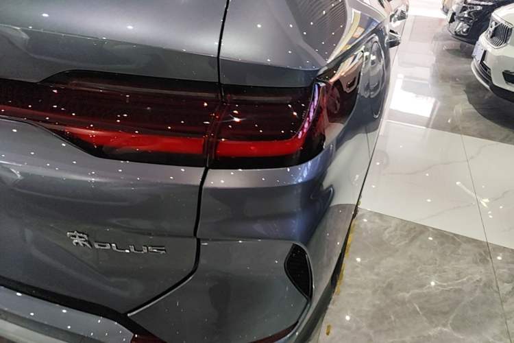 Used BYD Song PLUS New Energy 2025 EV 520km Premium Version Right Rear Taillight