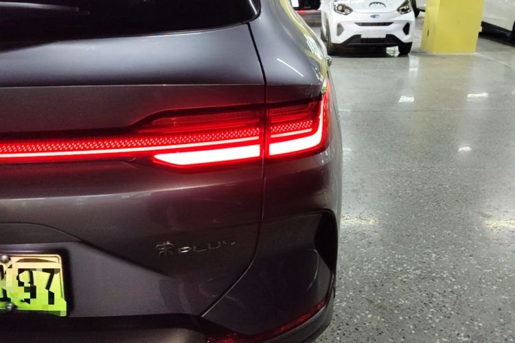Used BYD Song PLUS New Energy 2025 DM-i 112KM Prestige Model Right Rear Taillight