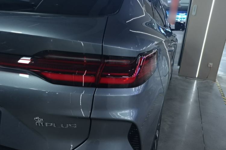 Used BYD Song PLUS New Energy 2025 DM-i 112KM Prestige Model Right Rear Taillight