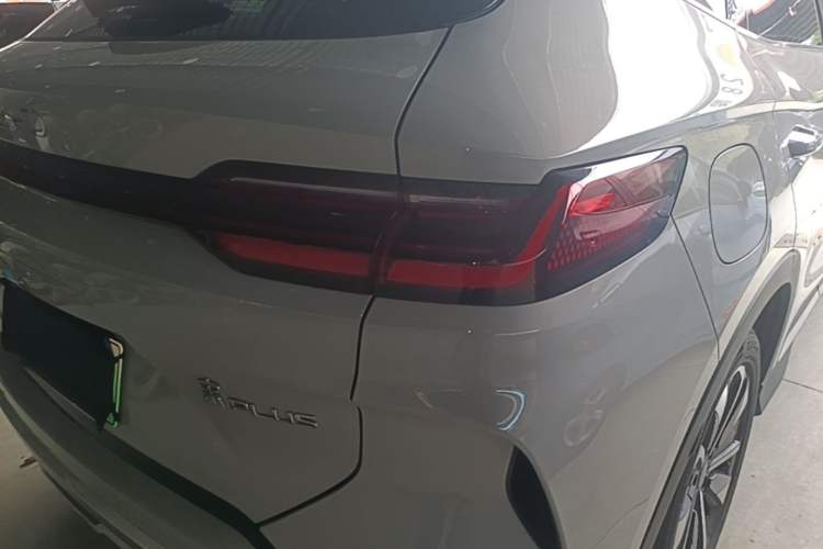 Used BYD Song PLUS New Energy 2025 DM-i 160KM Flagship Model Right Rear Taillight