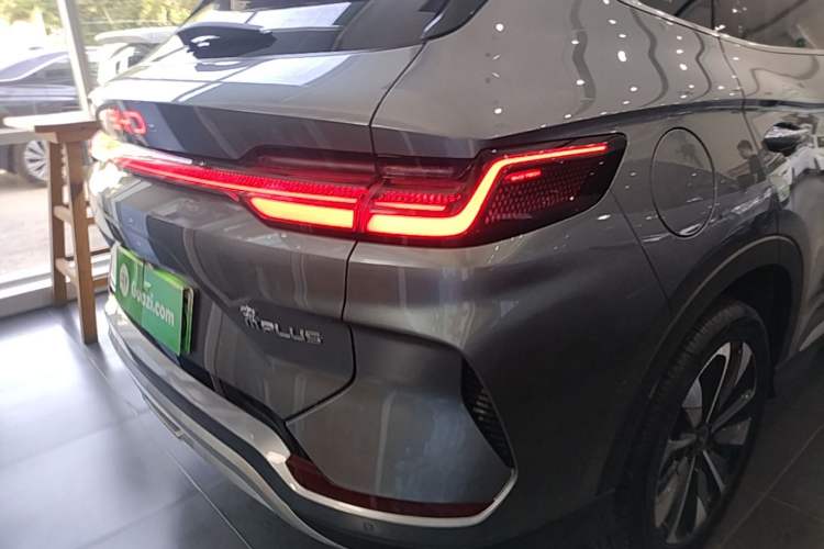 Used BYD Song PLUS New Energy 2025 EV 520km Luxury Version Right Rear Taillight
