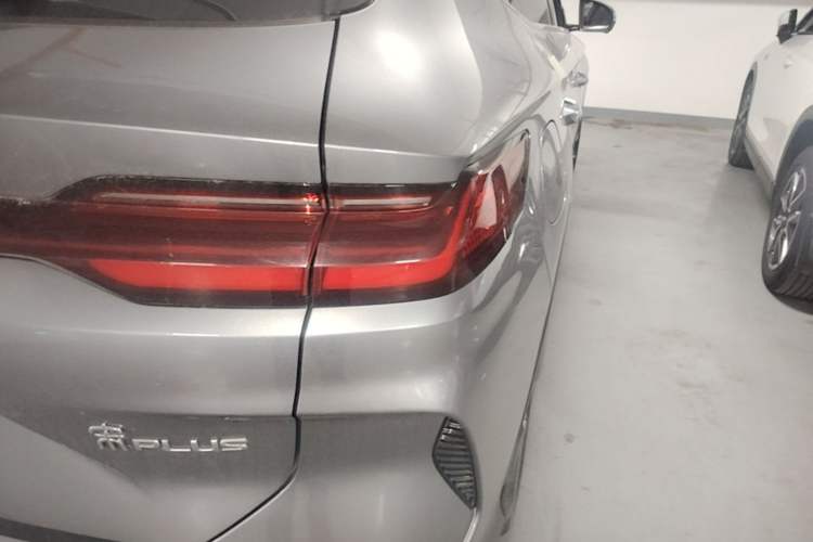 Used BYD Song PLUS New Energy 2025 DM-i 160KM Flagship PLUS Right Rear Taillight