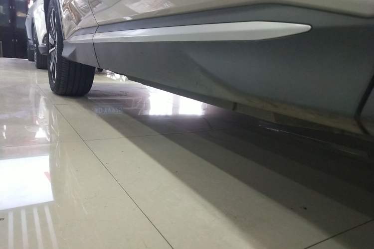 Used BYD Song PLUS New Energy 2025 EV Intelligent Driving Version 520km Premium Model Right Side Sill