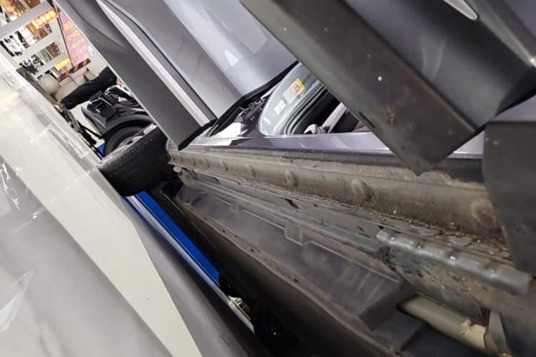 Used BYD Song PLUS New Energy 2025 EV 520km Luxury Version Right Side Sill