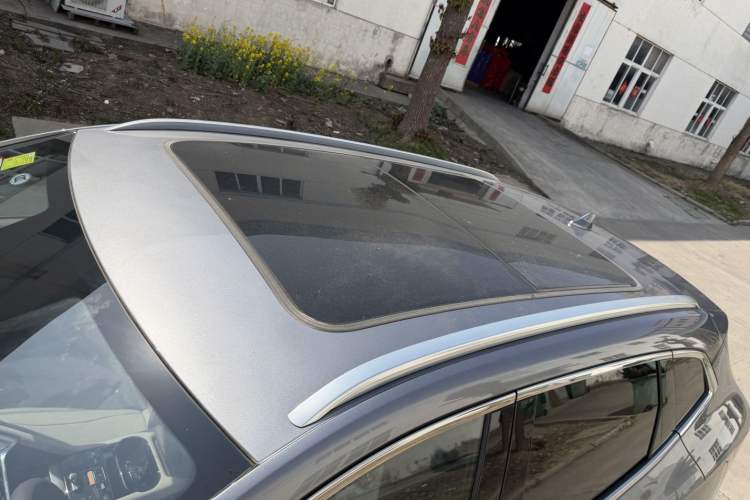 Used BYD Song PLUS New Energy 2025 DM-i 112KM Prestige Model Roof