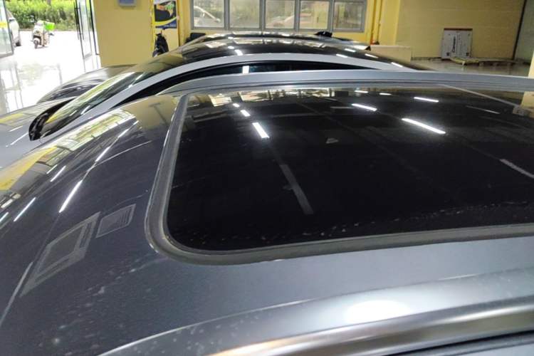 Used BYD Song PLUS New Energy 2025 DM-i 112KM Prestige Model Roof