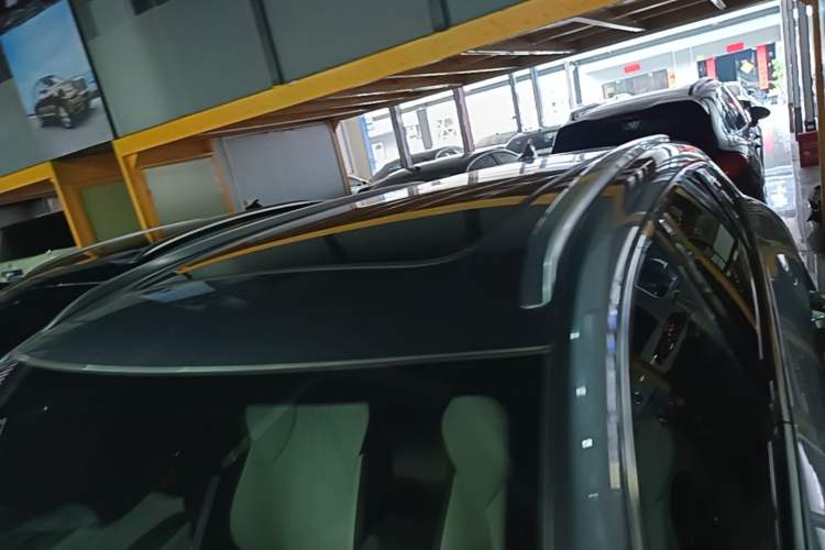 Used BYD Song PLUS New Energy 2025 DM-i 112KM Prestige Model Roof