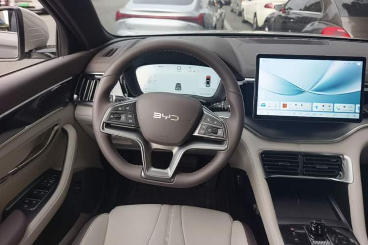 Used BYD Song PLUS New Energy 2025 DM-i 112KM Prestige Model Steering Wheel