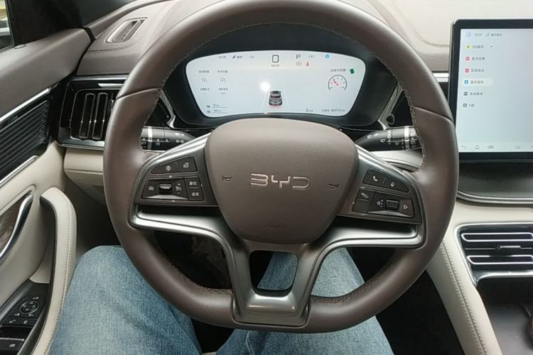 Used BYD Song PLUS New Energy 2025 DM-i 112KM Prestige Model Steering Wheel
