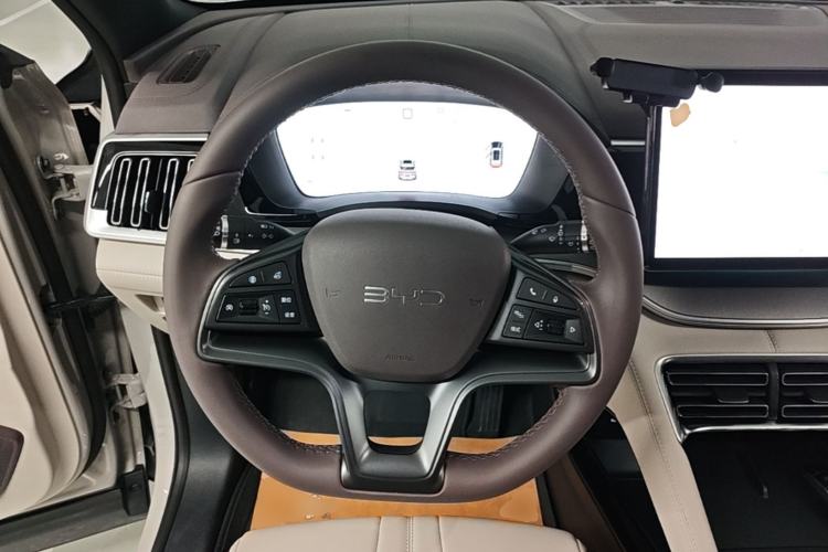 Used BYD Song PLUS New Energy 2025 DM-i 112KM Prestige Model Steering Wheel