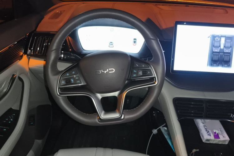 Used BYD Song PLUS New Energy 2025 EV 520km Premium Version Steering Wheel