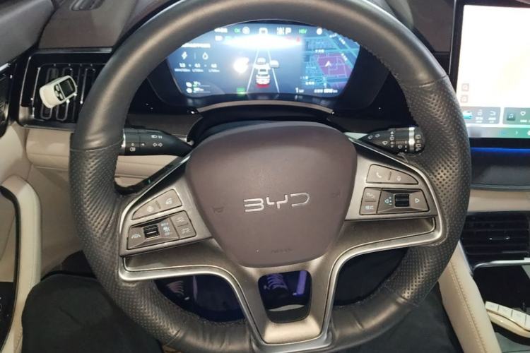Used BYD Song PLUS New Energy 2025 DM-i 112KM Prestige Model Steering Wheel