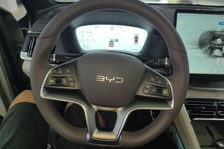 Used BYD Song PLUS New Energy 2025 DM-i 160KM Flagship Model Steering Wheel