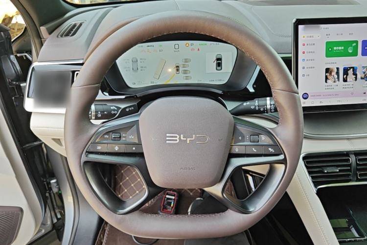 Used BYD Song PLUS New Energy 2025 EV Intelligent Driving Edition 520km Luxury Model Steering Wheel