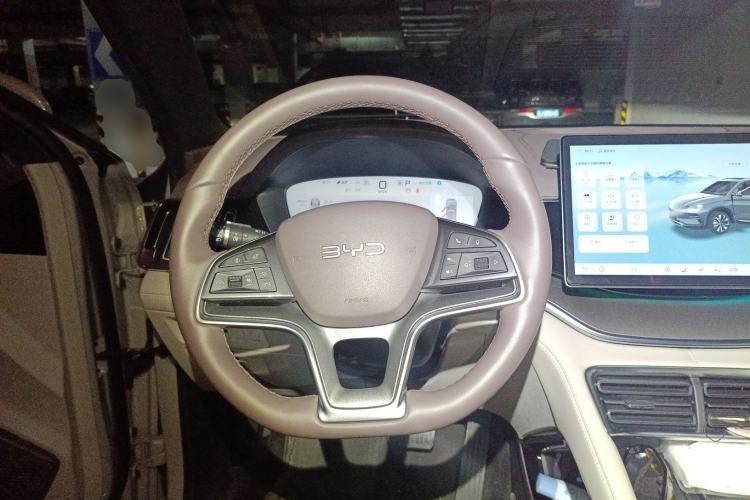 Used BYD Song PLUS New Energy 2025 EV 520km Premium Version Steering Wheel